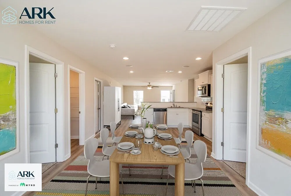 3 bed, 2.0 bath, 1300 sqft, $1,745 — Photo 3