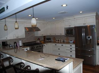 38 S King St, Stevens, PA 17578