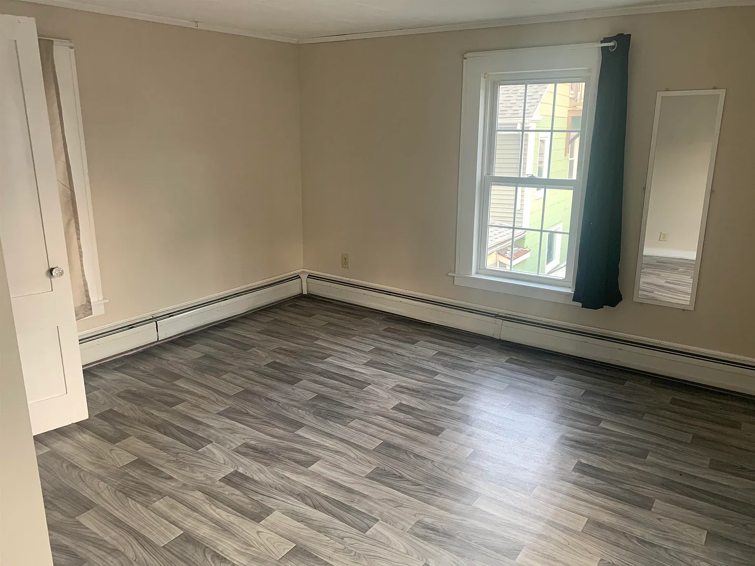 2 bed, 1.0 bath, 800 sqft, $1,995 — Photo 2