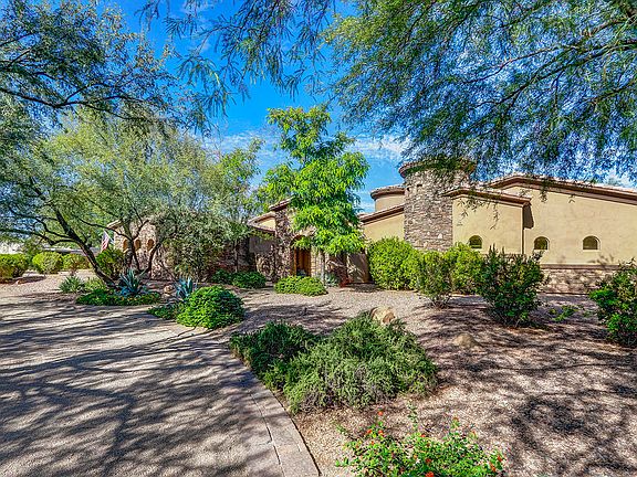 5th image of 3232 E Stanford Dr