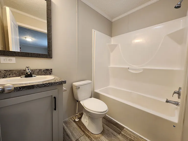 Belle Villa Lake — Photo 17
