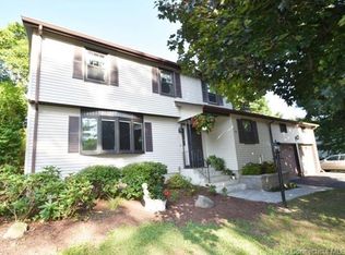4 Bent Rd, Windsor, CT 06095