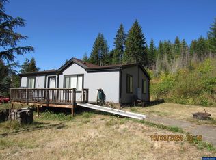 714 N Santiam Hwy W, Gates, OR 97346