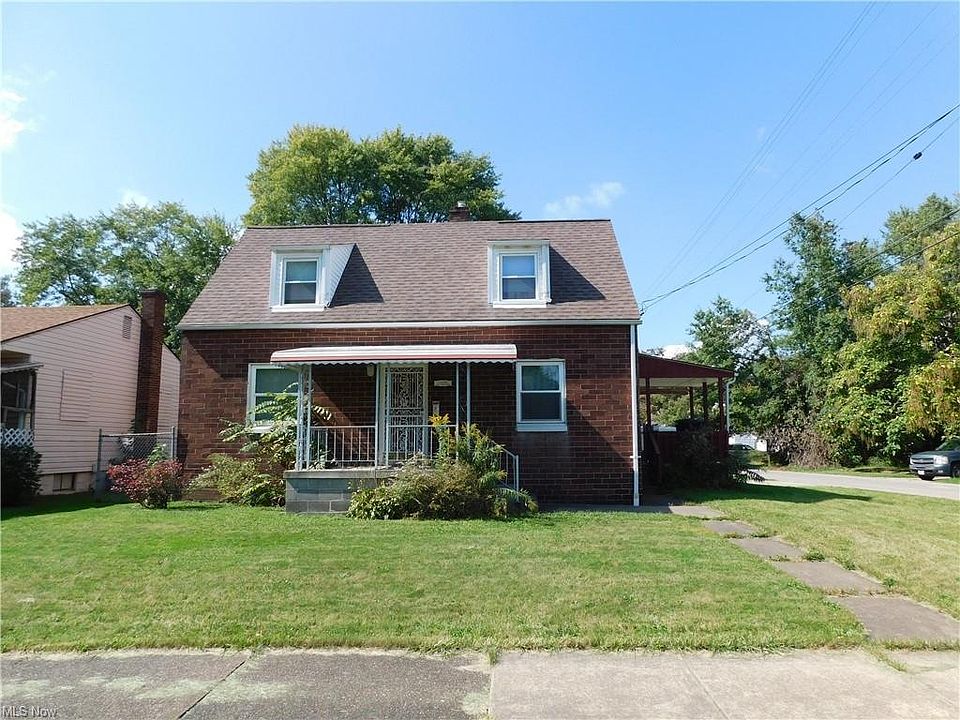 1st image of 1504 Oak Knoll Ave SE