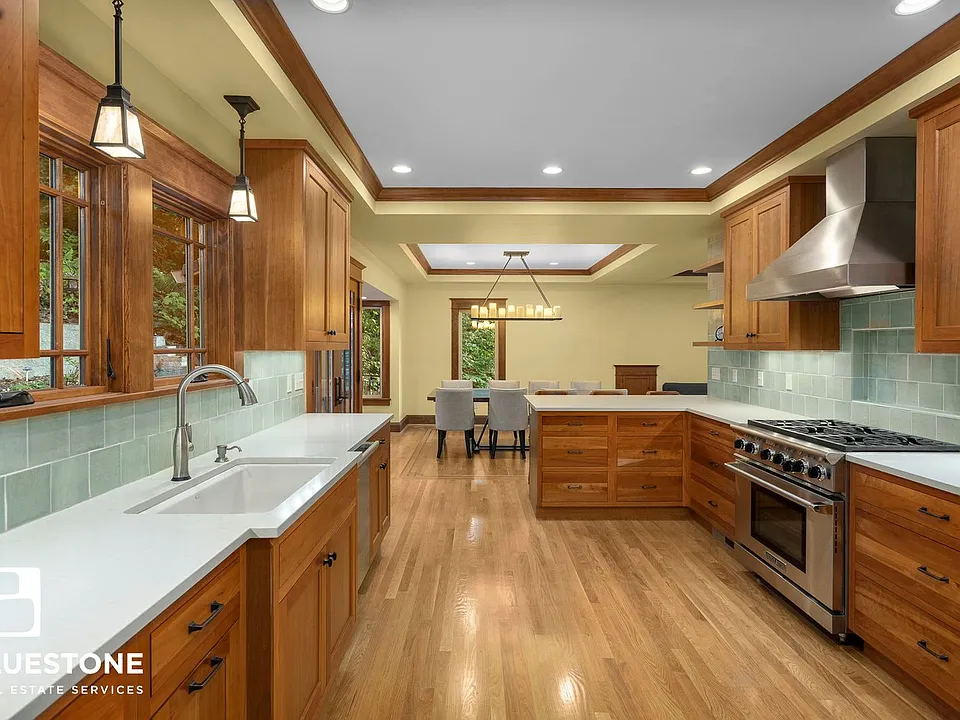1970 Greentree Rd