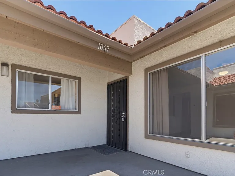1067 S Citron St — Photo 27