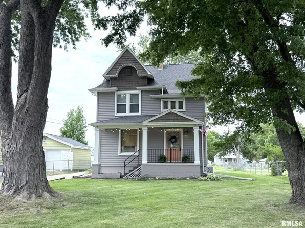 964 Pine St, Galesburg, IL 61401