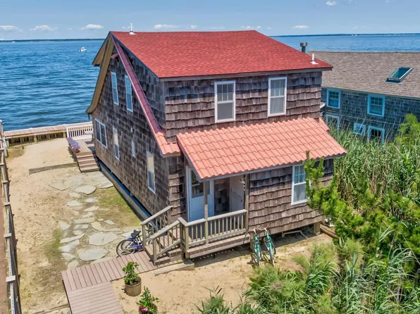 29 E Bayview Avenue, Ocean Bay Park, NY 11770