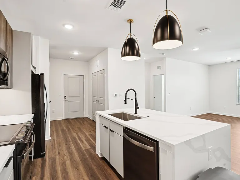 The Pullman Luxury Apartments — Photo 68