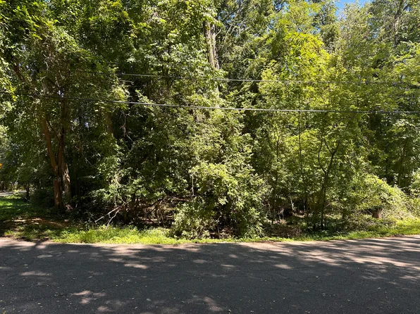 Jennings Lndg, Battle Creek, MI 49015