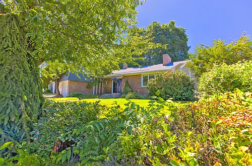 1027 W 29th Ave Photo 1