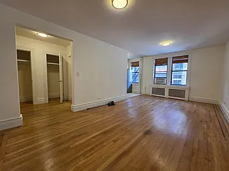 150 West 21st Street, #6Q