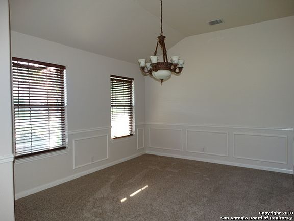 4th image of 13627 Auburn Oaks