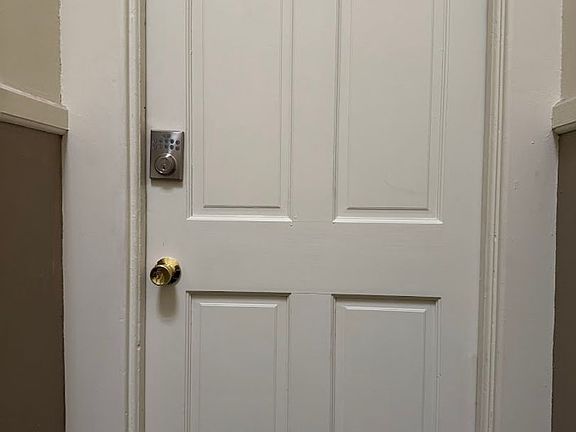 4th image of 207 W Market St #3R