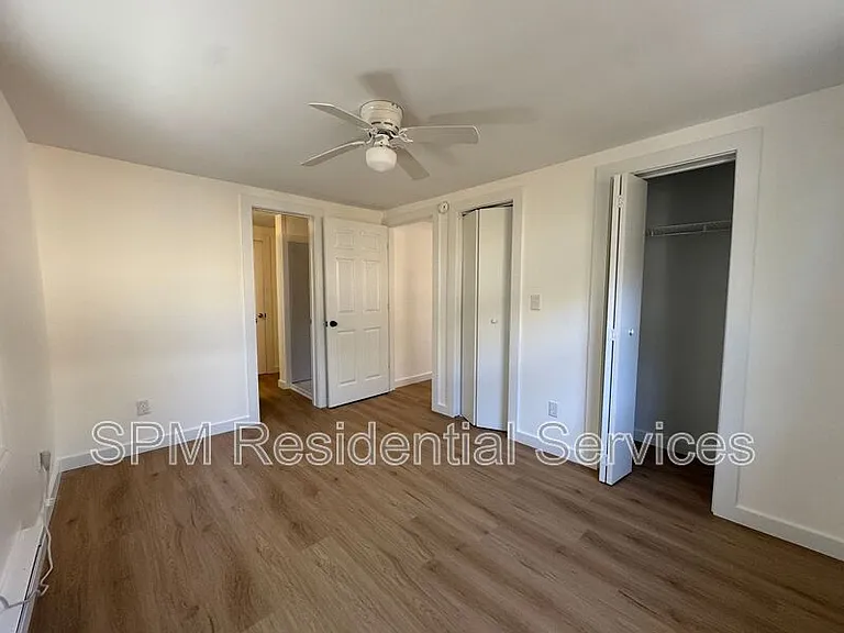 100 SE 43rd St #1 — Photo 12