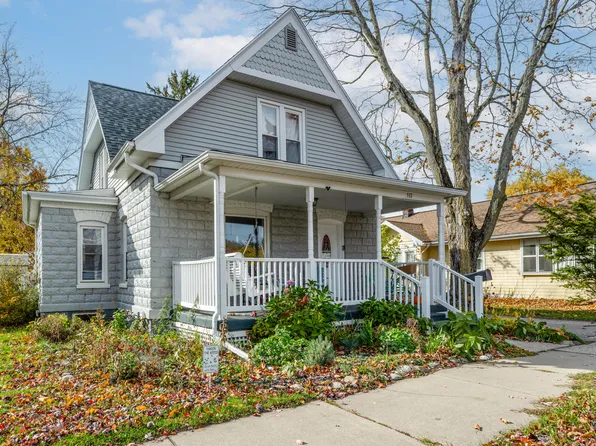 537 N Main St, Berrien Springs, MI 49103