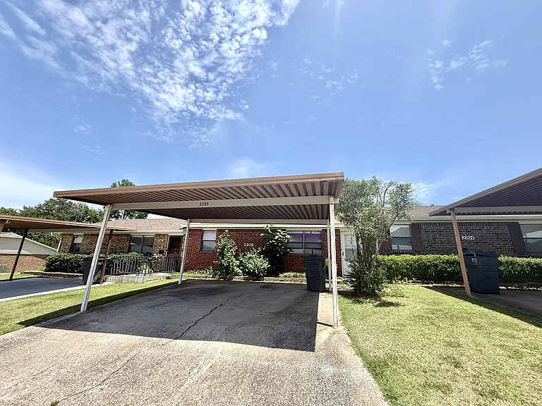 2206 Shenandoah Dr — Photo 24