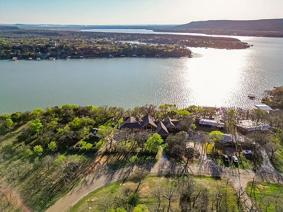 3rd image of 2016 N Lakeview Dr