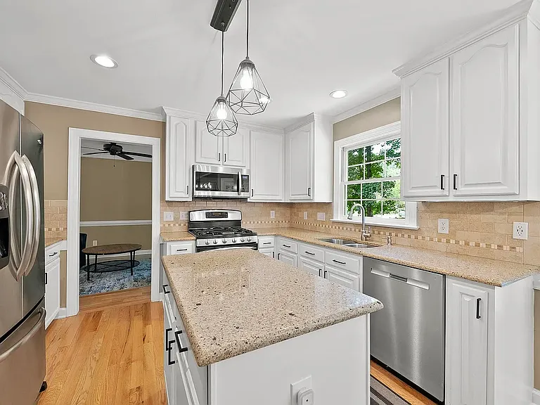 101 Cambay Ct — Photo 6