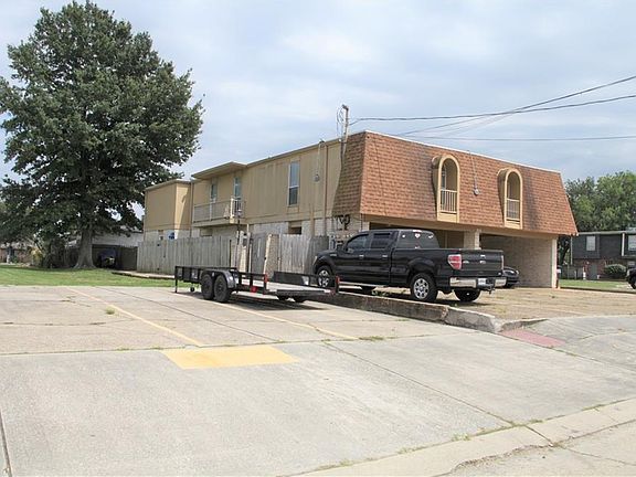 2nd image of 2536 Illinois Ave