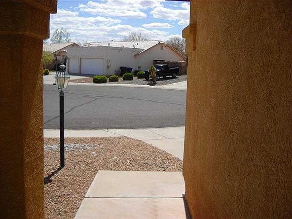 4th image of 2124 Corte De Chamisa NW