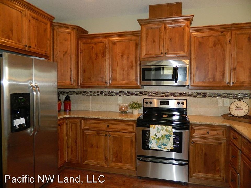 2nd image of 205 N 33rd Ct