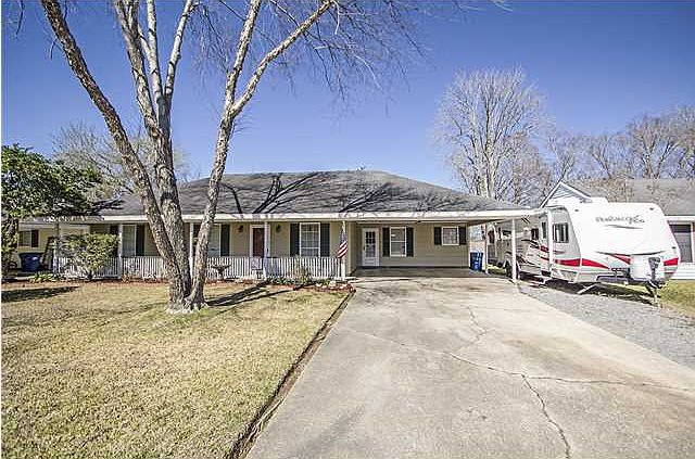 1st image of 209 Breton Dr