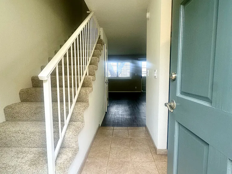 Terrace Trousdale Apartments — Photo 39