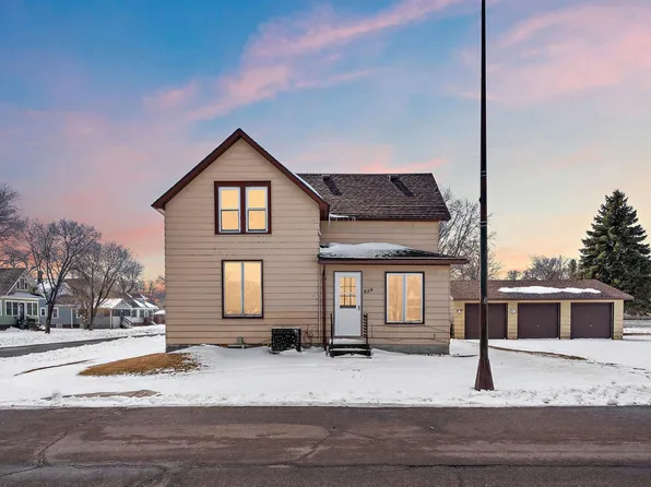 529 Division St, Brownton, MN 55312