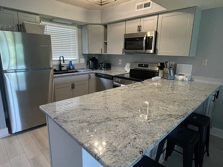 12626 Sunset Ave — Photo 3