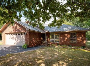 11 Harrod Place Dr, Conway, AR 72032
