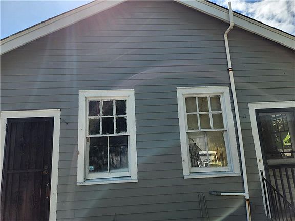2nd image of 4011-13 Franklin Ave