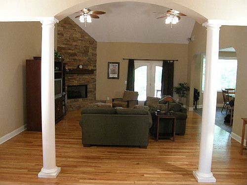 4th image of 343 Pebble Brook Dr