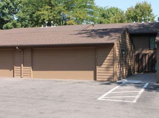 312 W Eagle Lake Dr, Maple Grove, MN 55369