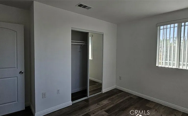12308 Valley View Ave — Photo 24