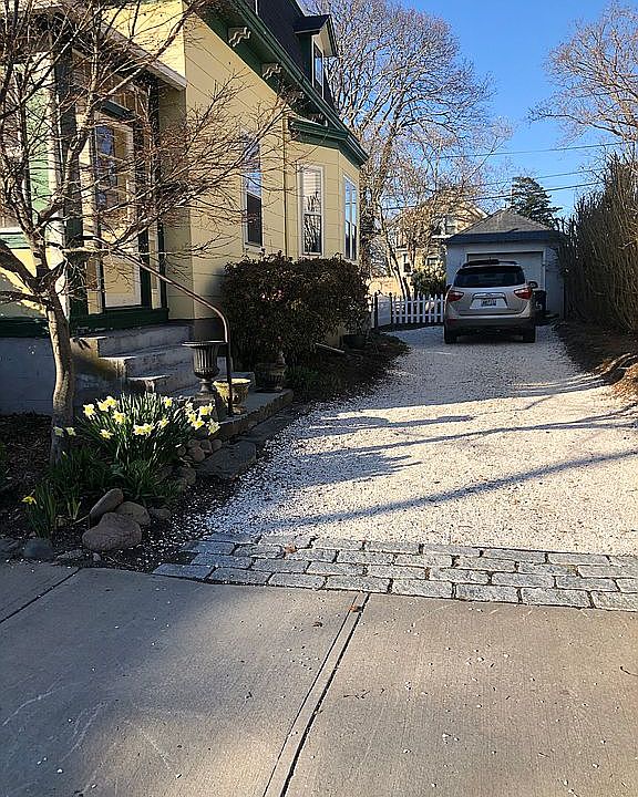 2nd image of 15 Thurston Ave