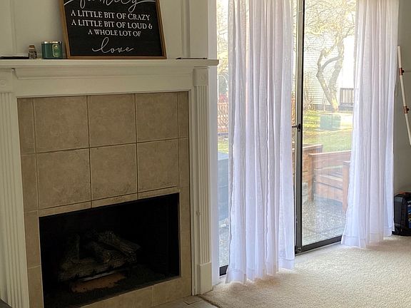 2nd image of 1236 N Isle Royal Cir