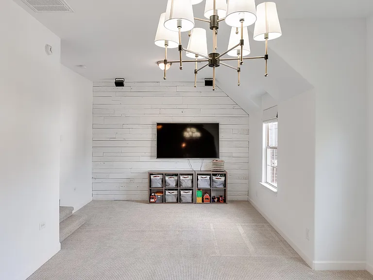 2033 Callaway Park Pl — Photo 26