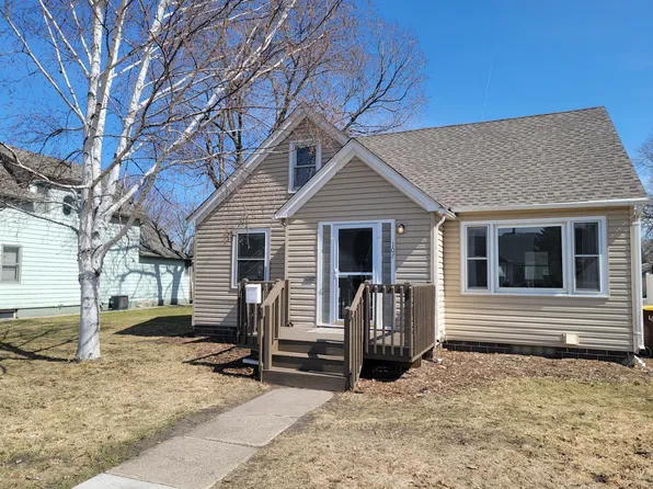 107 Lincoln Ave N, New Prague, MN 56071
