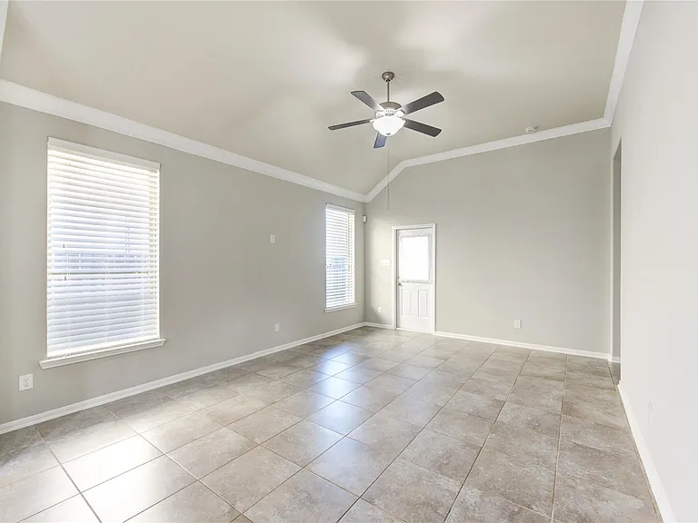 5314 Silver Ledge Dr — Photo 19