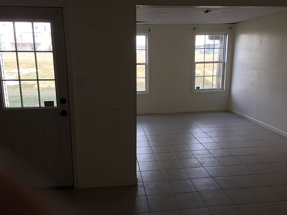 3rd image of 133 Larose Dr