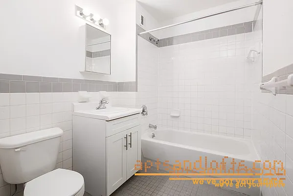 Rented by aptsandlofts.com | media 19