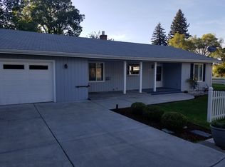 409 SW 13th St, Redmond, OR 97756