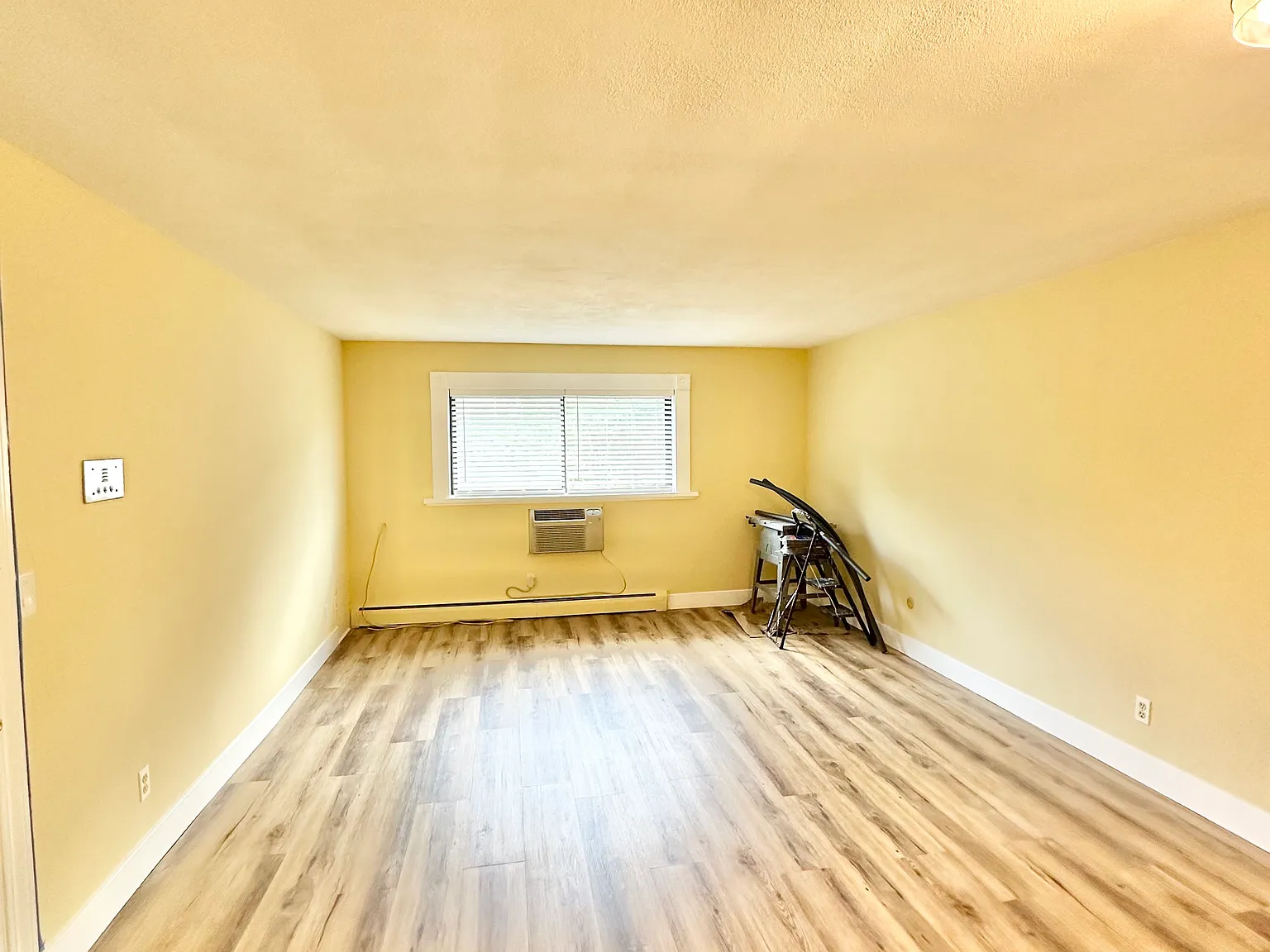 2 bed, 800 sqft, $2,900 — Photo 2