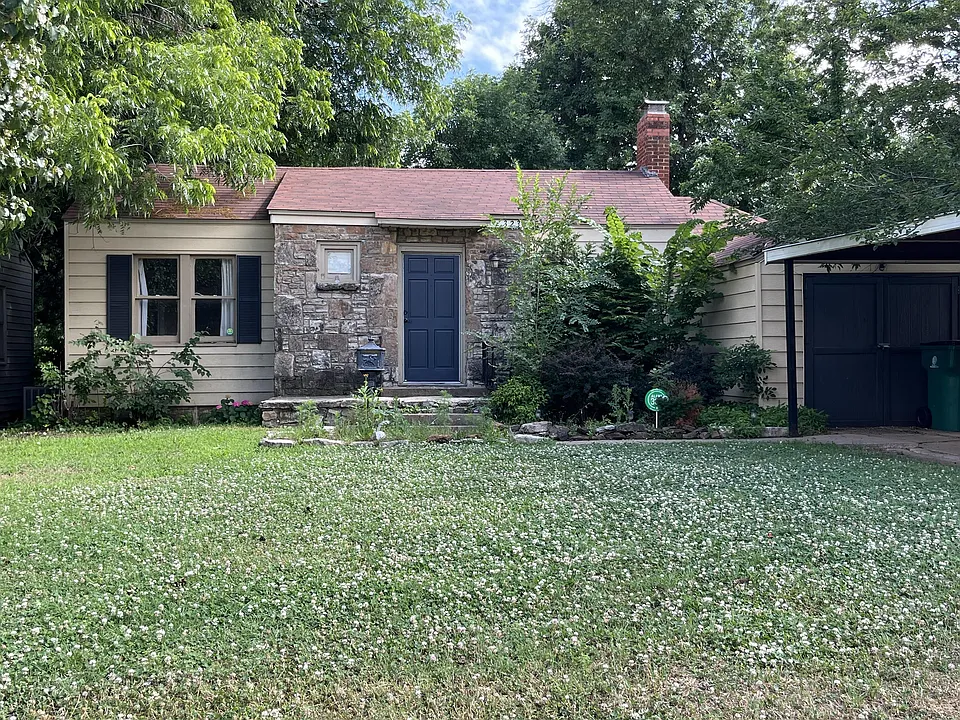 3236 NW 25th St