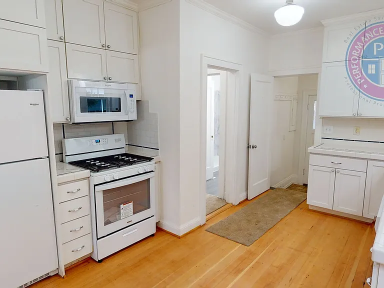 43 Ladd St — Photo 5