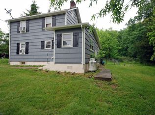 2 Summer Rd, Flemington, NJ 08822