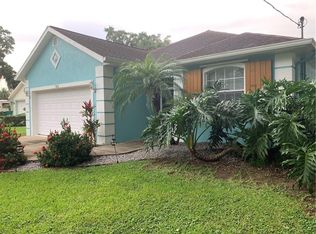 166 Indian Creek Rd, Oak Hill, FL 32759