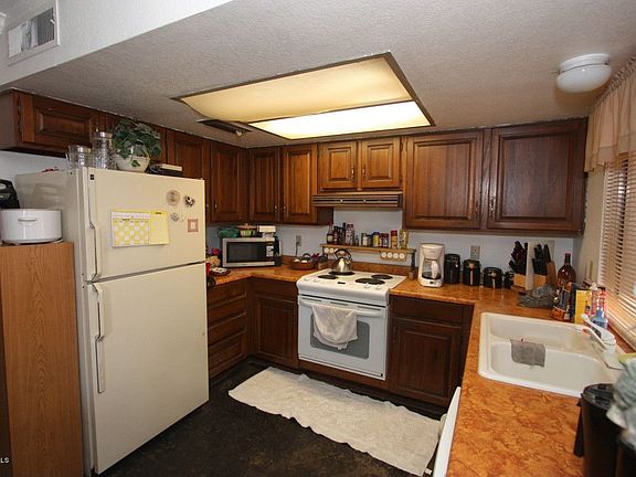 4th image of 3348 E Flossmoor Ave