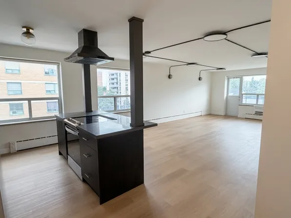 420 Eglinton Ave E, Toronto, ON